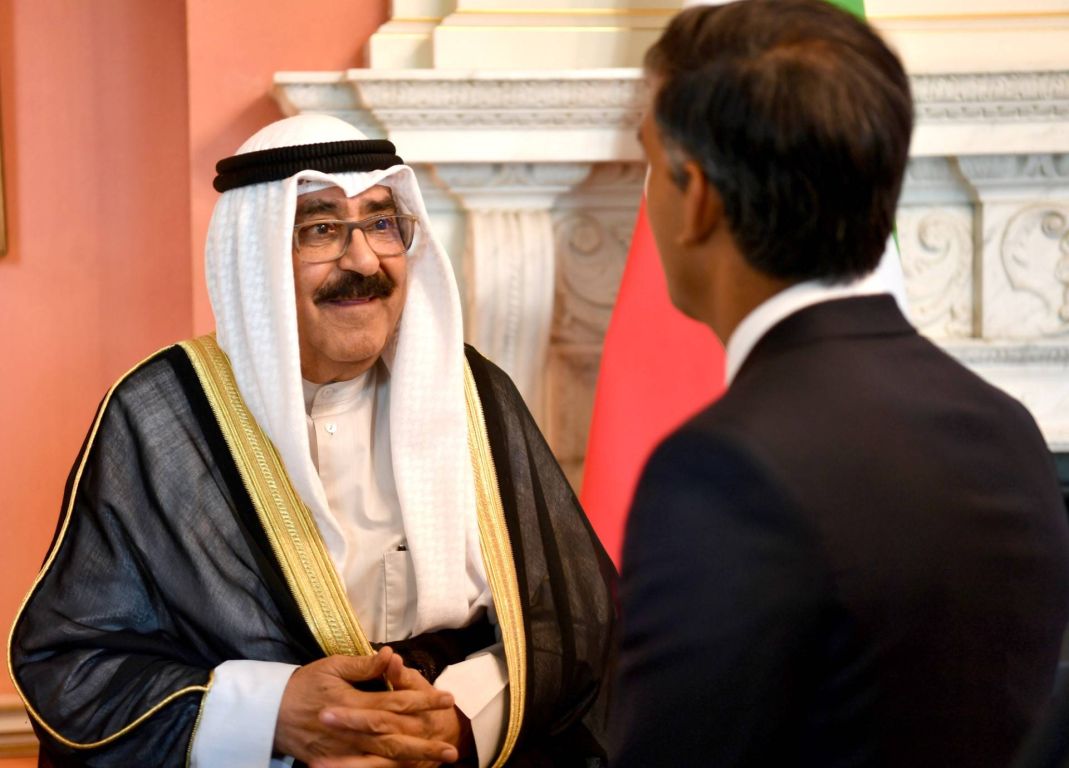 لقاء هام بين ولي عهد الكويت ورئيس الوزراء البريطاني في لندن 9