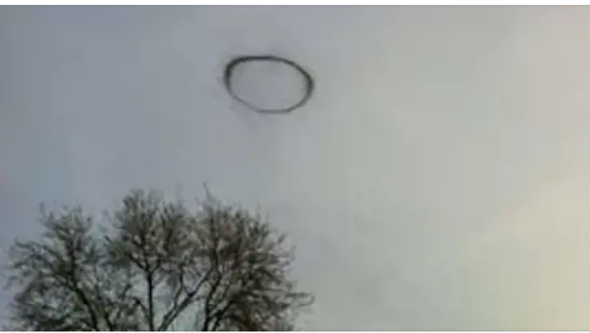 حيرة وشكوك بين أهالي ماردين التركية بعد ظهور حلقة غريبة في السماء 1