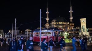 إسطنبول تستقطب السياح بأعداد ضخمة: تجاوز عدد الزوار 11 مليون سائح