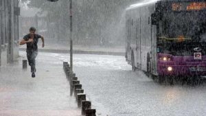 توخوا الحذر… الأرصاد التركية تكشف عن توقعات الطقس للأيام القادمة