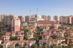 خبير اقتصادي يتوقع استقرار الأسعار في سوق العقارات والإيجارات بإسطنبول