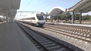 تركيا تخطط لتوسيع شبكة القطارات فائقة السرعة لتشمل 52 محافظة