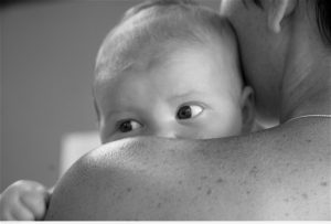 متى الوقت المثالي لاستئناف العلاقة الحميمة بعد الولادة؟ خبيرة تجيب