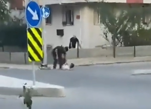 جريمة مروعة في اسطنبول: أجنبي يهاجم طفلاً تركياً بالسكين