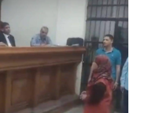 الأم المصرية التي قتلت طفلها وأكلت جثته تُدلي باعترافات صادمة أمام المحكمة