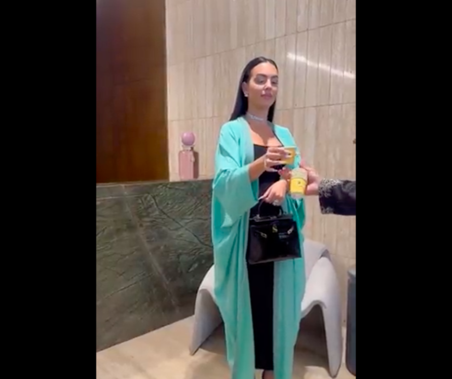 جورجينا والقهوة السعودية.. الفيديو الاكثر انتشارا في المملكة