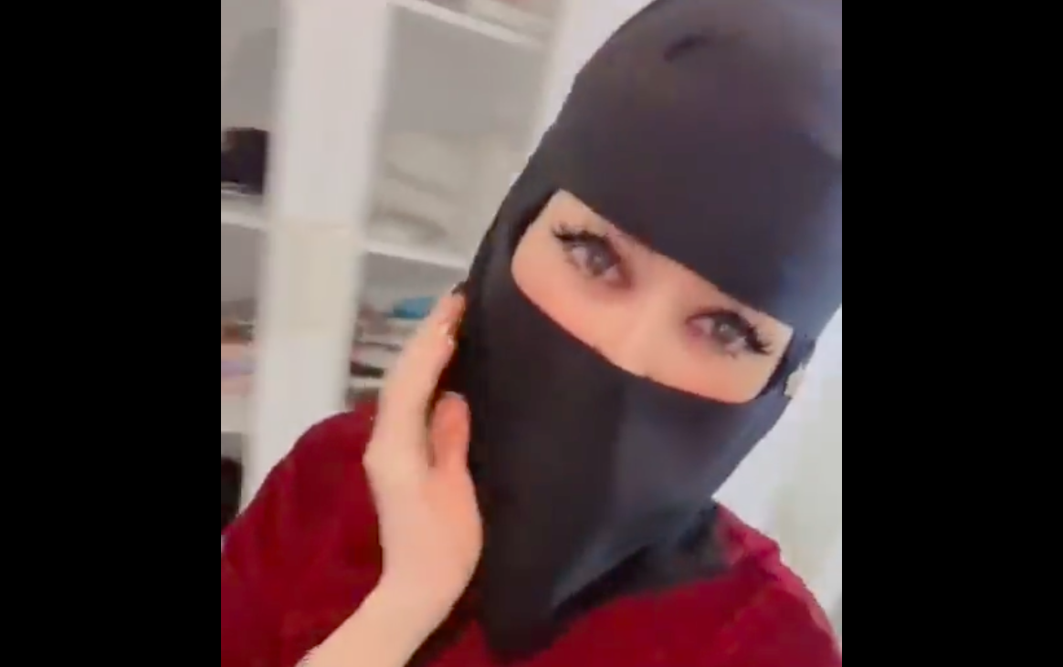 شابة سعودية تثير الجدل: إذا مازوجتوني أبغى أموت "فيديو"