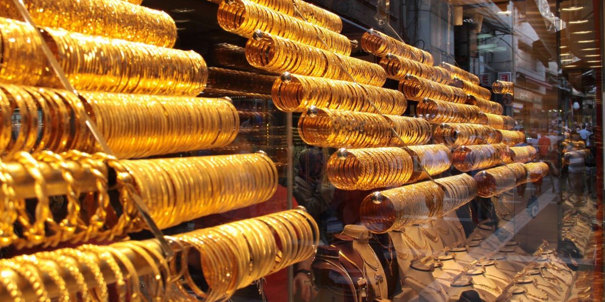 صائغ ذهب بارع يختفي بملايين الليرات في إسطنبول: هل هو جريمة محترفة أم أمر أكبر؟ 35