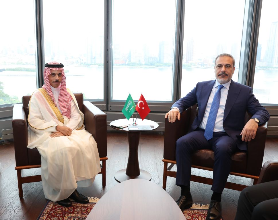 وزيرا خارجية تركيا والسعودية يبحثان تعزيز العلاقات 9