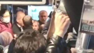 فضيحة.. تحرش واعتداء على فتاة في “متروباص” باسطنبول
