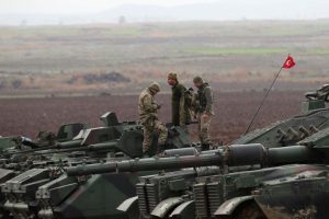 عاجل | هجوم يستهدف قاعدة تركية ويُصيب 8 جنود في سوريا