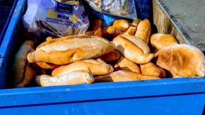 قيمة الخبز المهدور في تركيا تكفي لبناء 500 مدرسة سنويًا