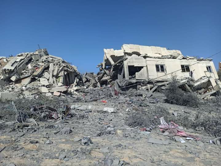 بالصور.. تدمير أبراج الزهراء في غزة 1