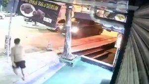 إسطنبول.. هروب المهاجرين بملابس داخلية من الشرطة "صور" 17