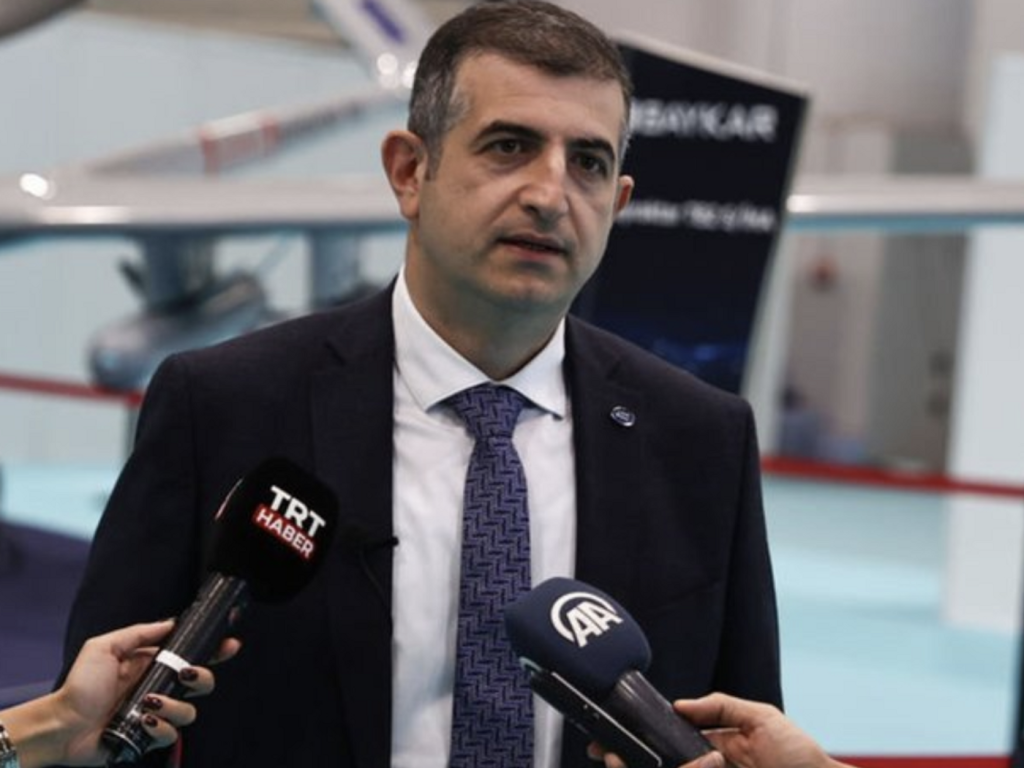 المدير العام لشركة بايكار يغلق حساباته على فيسبوك وإنستغرام 14