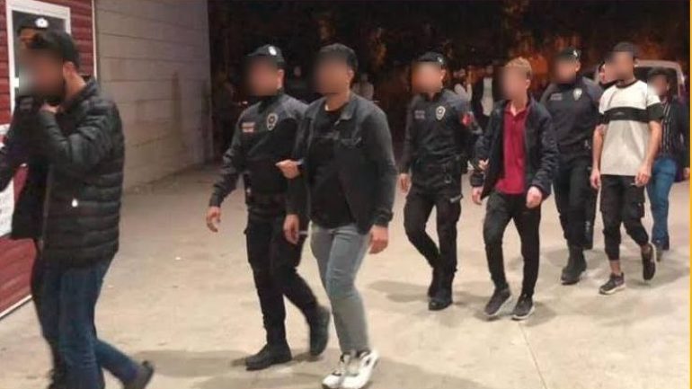 اعتقال 50 شاب سوري تمهيداً لترحيلهم من تركيا 5
