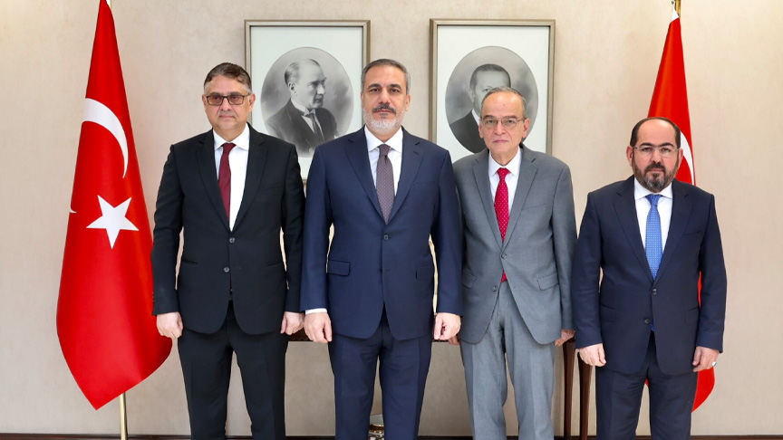 تغريدة لهاكان فيدان حول لقائه مسؤولين سوريين 1