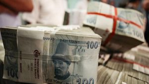 الدولار واليورو يسجلان مستويات جديدة أمام الليرة التركية