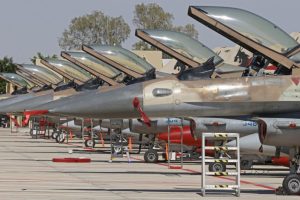 خبير تركي: إسرائيل تجتاز حدود ترسانتها الجوية في حرب غزة