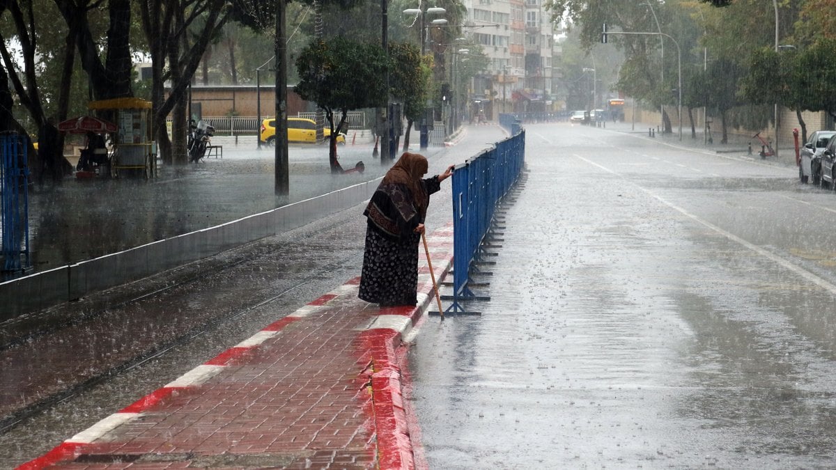 نوفمبر 2023 يسجل أعلى معدلات الحرارة والأمطار في تركيا خلال 53 عامًا 31