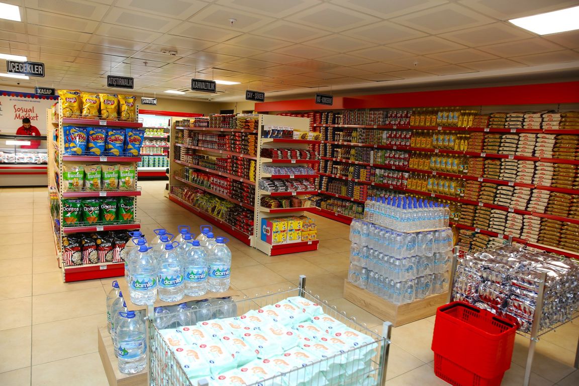 سلسلة متاجر تركية تقدم حملة تخفيضات ضخمة.. وهذه هي العروض 13