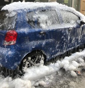 مشهد غريب في أرضروم التركية مع تساقط الثلوج 3