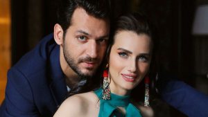 لقاء خاص مع مراد يلدريم.. تفاصيل حول حياته يتحدث عنها لأول مرة