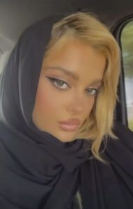 المغنية الأمريكية بيبي ريكسا تصل السعودية لإحياء حفل "صور" 3