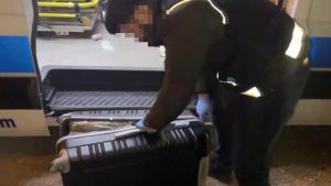 فضيحة في تركيا.. تهريب مخدرات في سيارة إسعاف "صور" 3