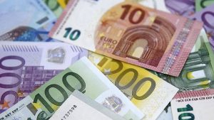 اليورو يحتفل بربع قرن من التأثير في عالم المال الأوروبي والعالمي
