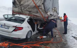 تركيا.. تصادم دامٍ تحت الثلوج