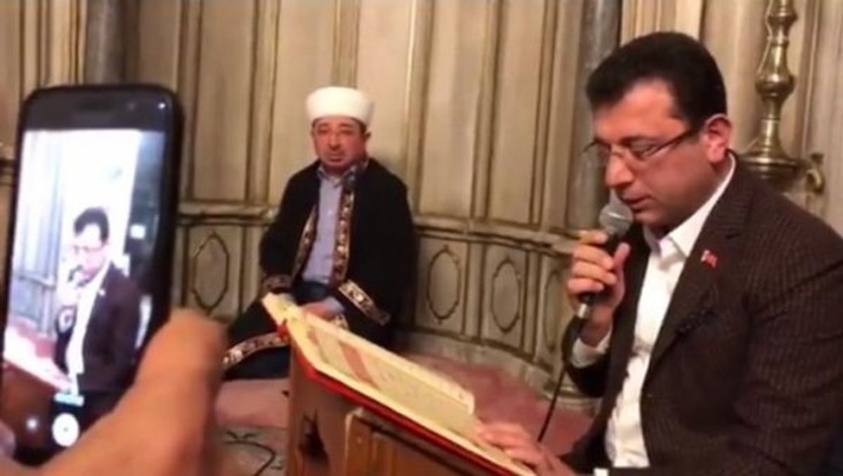 إمام أوغلو يستخدم ورقة الدين في معركته الانتخابية.. يحضر صلاة الفجر ويقرأ القرآن 17