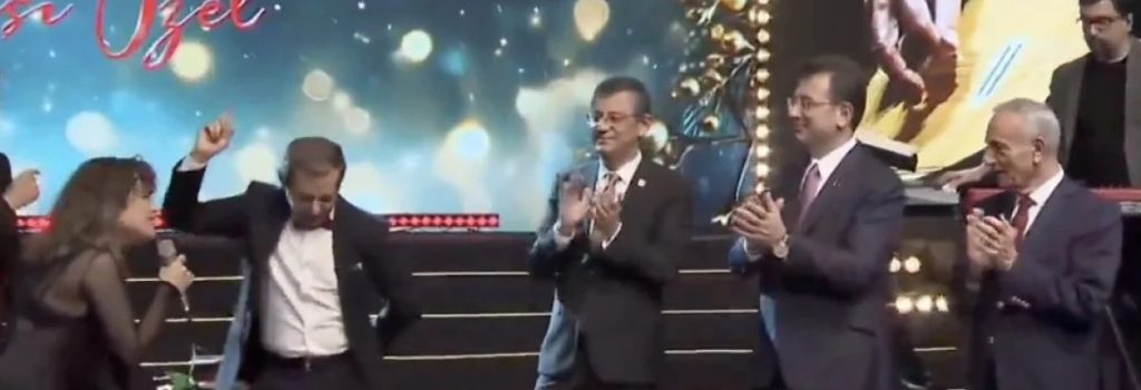 تركيا.. فضيحة تضرب حزب الشعب الجمهوري المعارض ليلة راس السنة "صور" 3