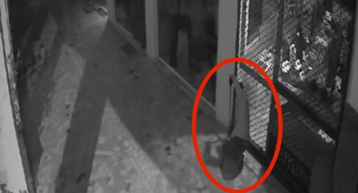 سرقة 400 الف ليرة في 3 دقائق بمدينة بورصا 29