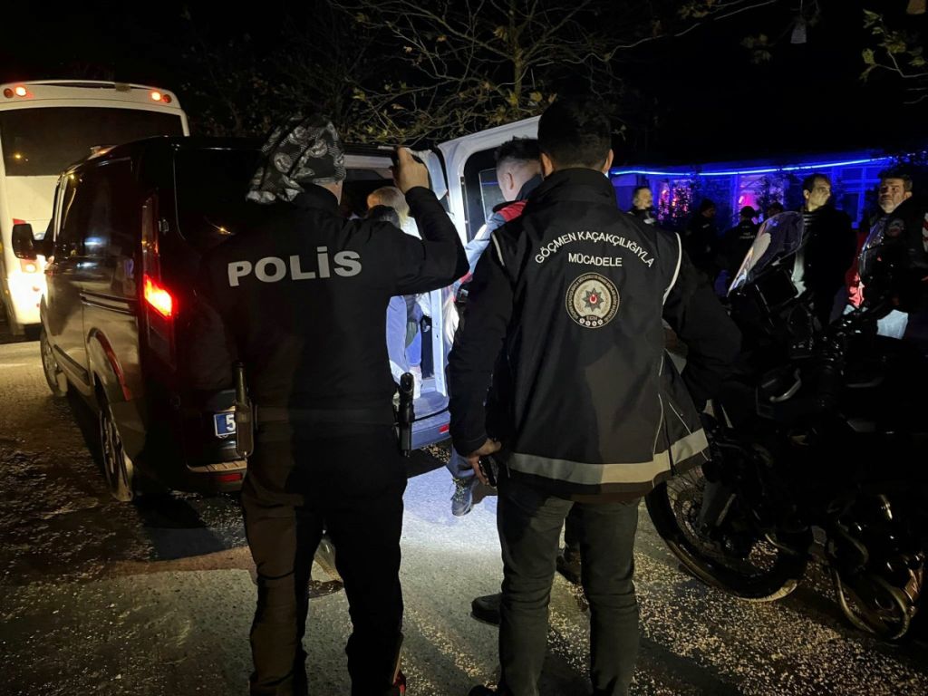 فضيحة في تركيا: امرأة تتخلى عن أطفالها المولودين نتيجة الدعارة 17