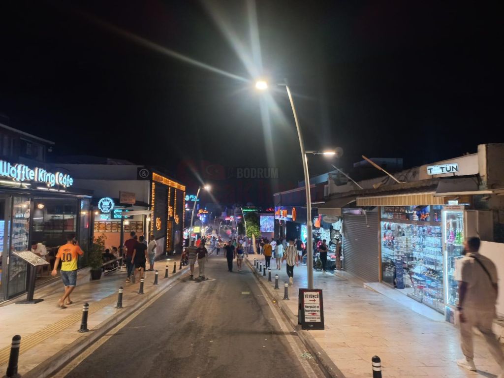 مشهد غير معتاد يلفت الأنظار في بودروم التركية "صور" 17