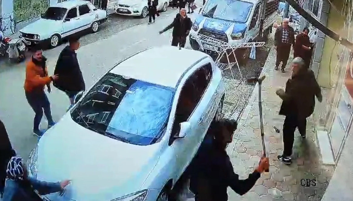 لحظات رعب في أضنة: عراك دموي ينتهي بطعنات في ضوء النهار! 31