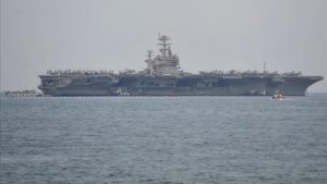 واشنطن ترسل غواصة نووية وحاملة طائرات للشرق الأوسط