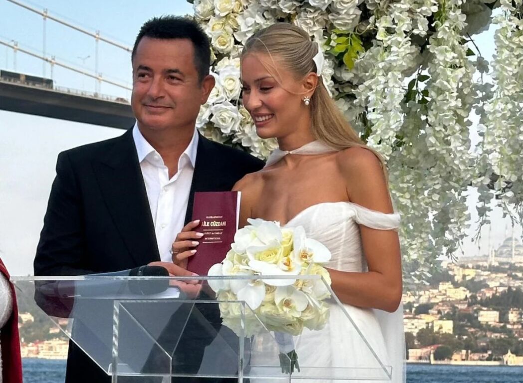 فستان زفاف آيتشا تشالا التونكايا يشعل وسائل التواصل الاجتماعي 1