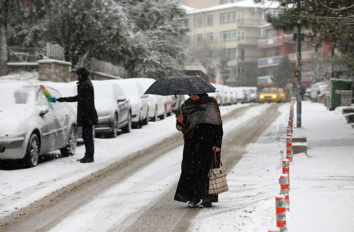 تعليق الدراسة في عدة ولايات بسبب تساقط الثلوج 1