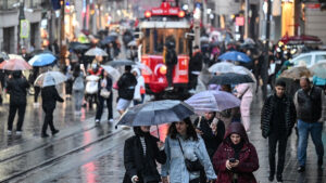 تحذير عاجل: أمطار غزيرة وثلوج مرتقبة في عدة مدن تركية بينها إسطنبول