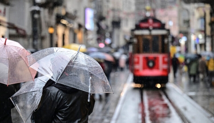 الأرصاد الجوية التركية: فيضانات وأمطار غزيرة تضرب إسطنبول قريبًا