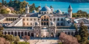 جنود الدولة العثمانية يعودون لحراسة قصر توبكابي في إسطنبول