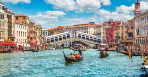 اكتشف المدن الأكثر رومانسية في العالم: تركيا ستأسر قلبك! 11