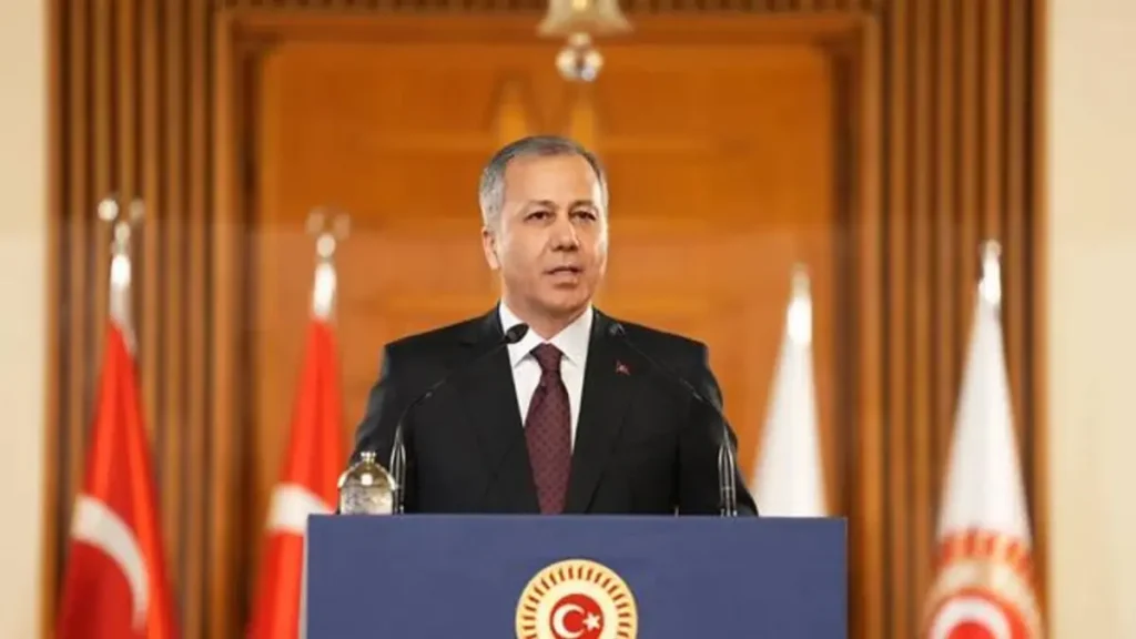 مشروع اللاجئين الأوائل يساهم في عودة السوريين وتعليق عاجل من وزير الداخلية التركي