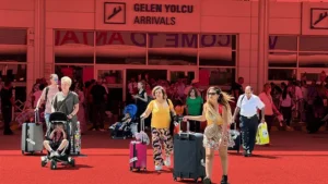 أزمة جيران تركيا: كيف تحولت إلى فرصة سياحية ذهبية؟