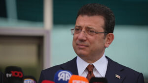 يعد إعتقال إمام أوغلو: هل سيتم تعيين وصي على بلدية إسطنبول؟