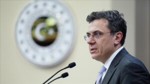 تصعيد خطير في اللاذقية.. من يقف وراء هجمات فلول النظام المخلوع؟