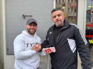 الإنسانية لم تمت.. عثر على آلاف الليرات في صراف آلي وأعادها لصاحبها