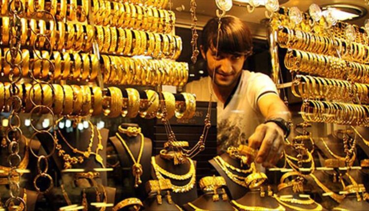 رقم قياسي جديد! الذهب يسجل أعلى ارتفاع له منذ عام